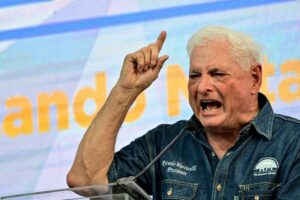 Ex-presidente do Panamá se declara inocente em julgamento por propinas da Odebrecht