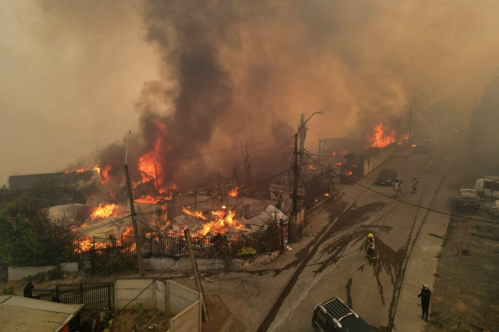 Incêndios no sul do Chile deixam 19 mortos e milhares de evacuados