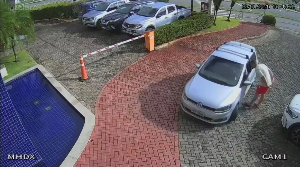 Imagens de câmeras de segurança registraram início da confusão