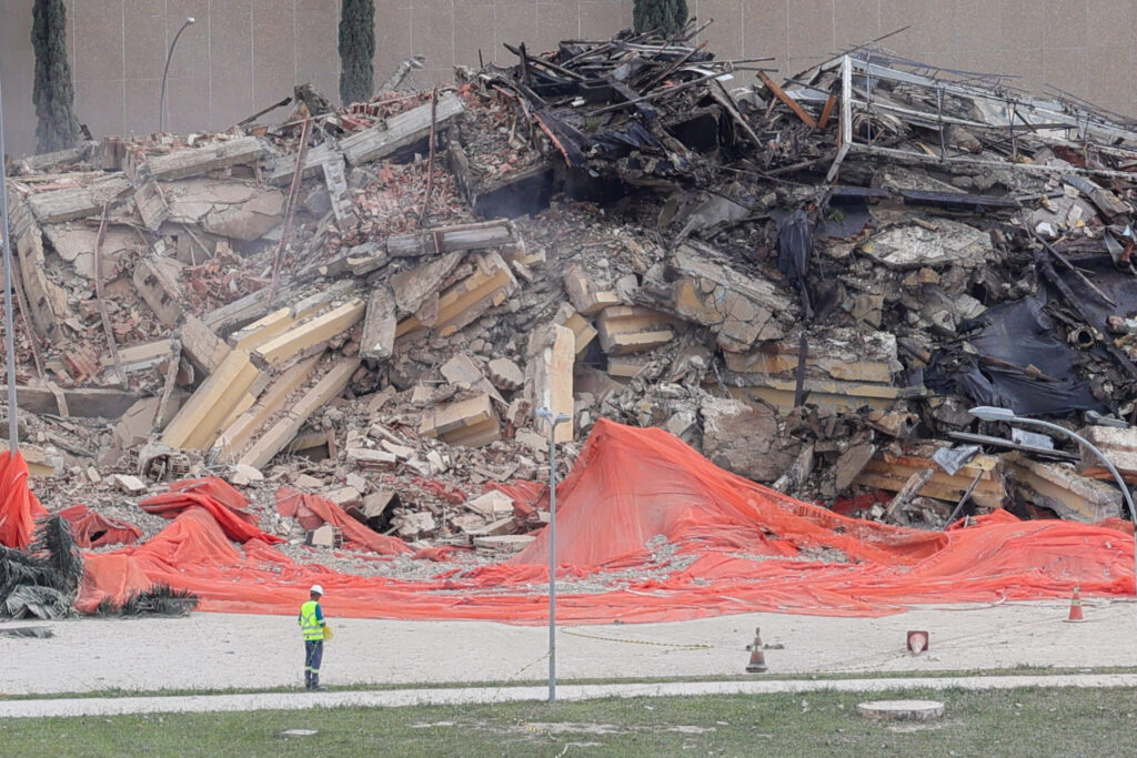 CBMDF ultrapassa 30 horas de buscas em simulado nos escombros do Torre Palace