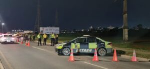 Operação Sossego flagra motoristas inabilitados e escapamentos irregulares em Samambaia