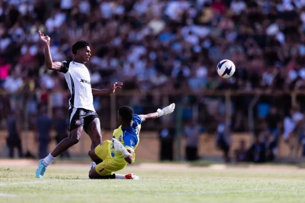 Foto colorida do Corinthians - Metrópoles