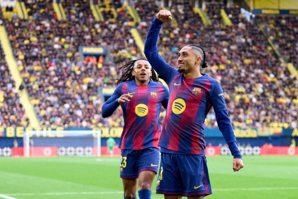 Barcelona volta a campo após pausa para festas de final de ano