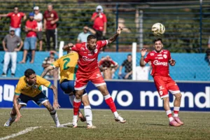 No Jaime Guerra, Vila Nova derrota Centro Oeste e reassume a liderança do Goianão