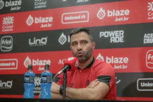 Rafael Lacerda valoriza vitória do Atlético e mira briga pela ponta do Goianão