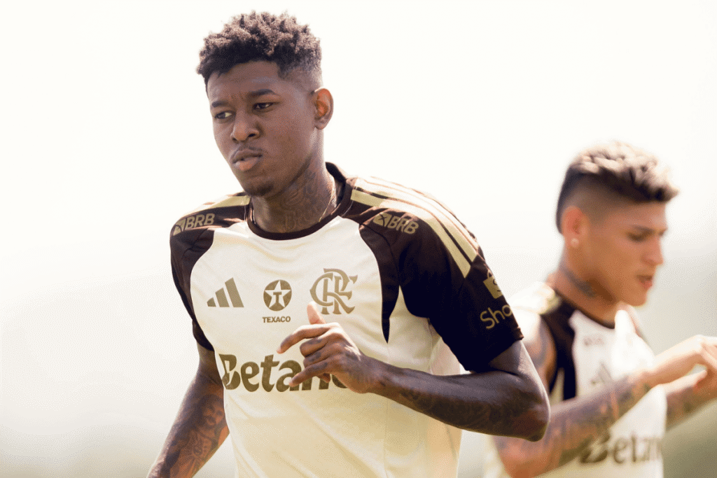 Vitão, zagueiro do Flamengo