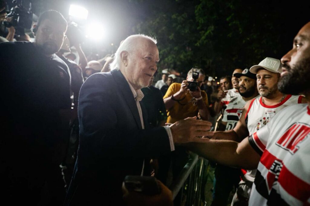 Harry Massis Junior, 80, assume o Tricolor paulista após votação que resultou no impeachment do presidente Julio Casares São Paulo Metrópoles
