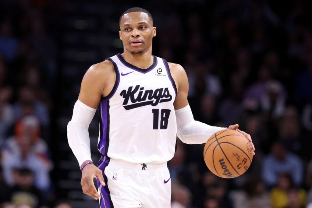 Russell Westbrook se torna o armador com mais pontos na história