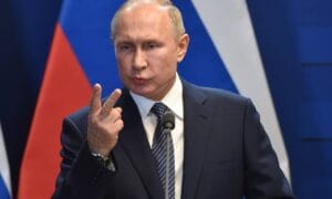Rússia diz que ataque com drone ucraniano matou 24 pessoas em região ocupada da Ucrânia