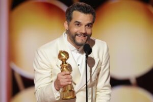 Time de Wagner Moura parabeniza ator por prêmio no Globo de Ouro