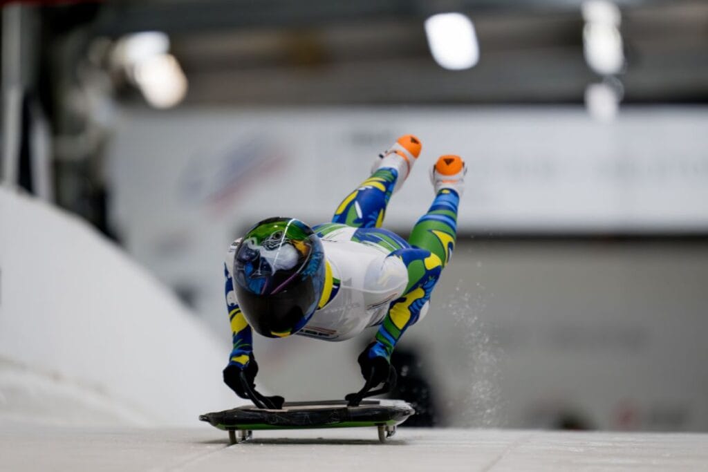 Brasileira conquista medalha de bronze na Copa do Mundo de Skeleton - destaque galeria