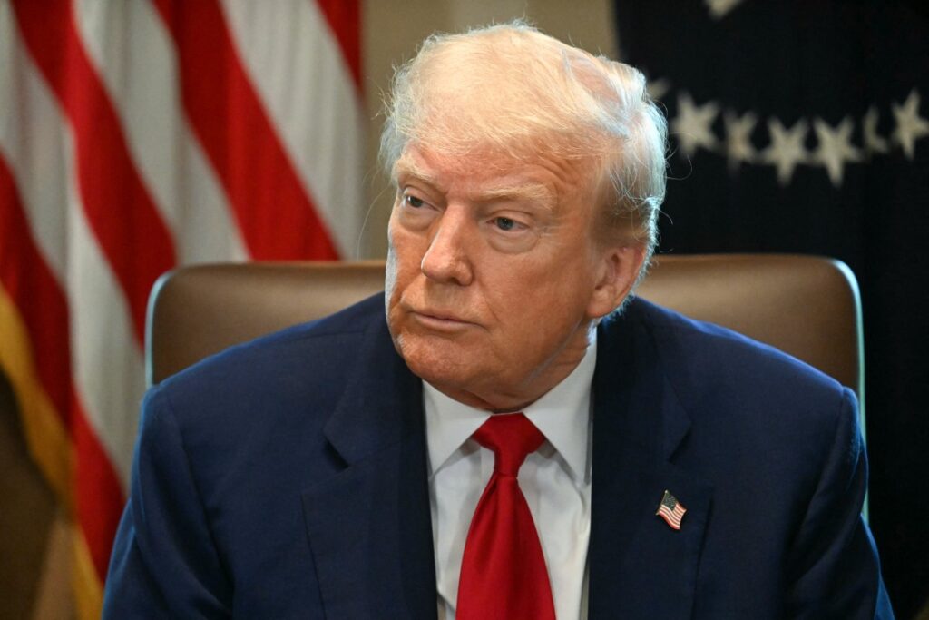 Trump pede ao Congresso aprovação de plano para reduzir custos de saúde nos EUA