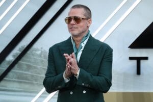 Promessa de casamento com Brad Pitt leva mulher a virar alvo de investigação