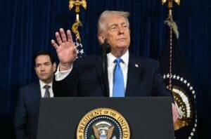Trump afirma que Irã está ‘em apuros’