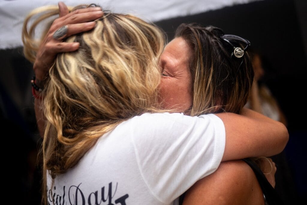 Esperança entre familiares de opositores presos na Venezuela após anúncio de libertação