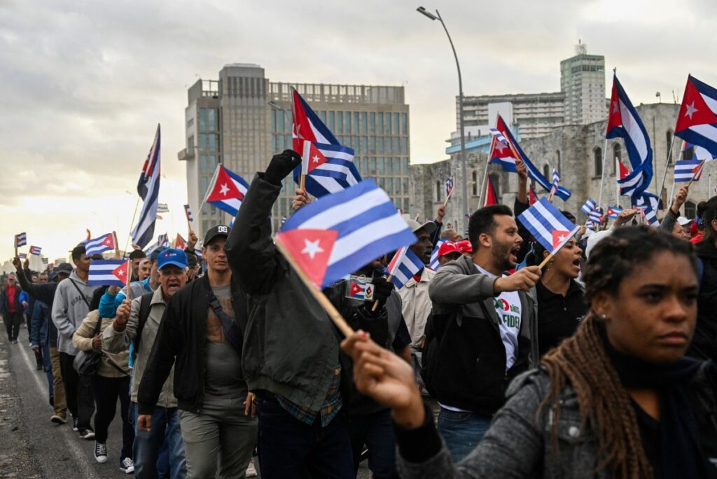 Cuba avalia preparação militar em meio a tensões com EUA