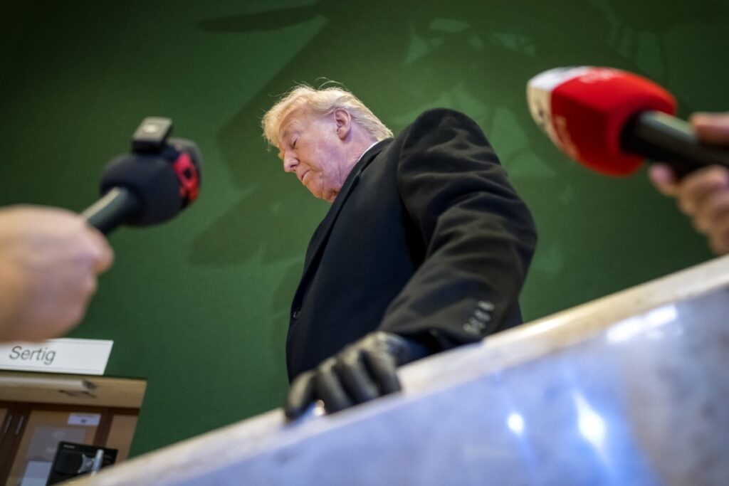 Trump diz que ‘concebeu marco’ de futuro acordo sobre Groenlândia com chefe da Otan