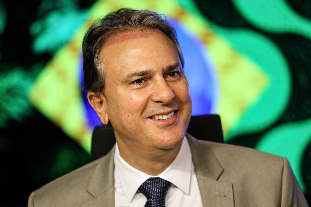 Ministro Camilo Santana vistoria obras na UFJ com R$ 21,5 milhões do Novo PAC