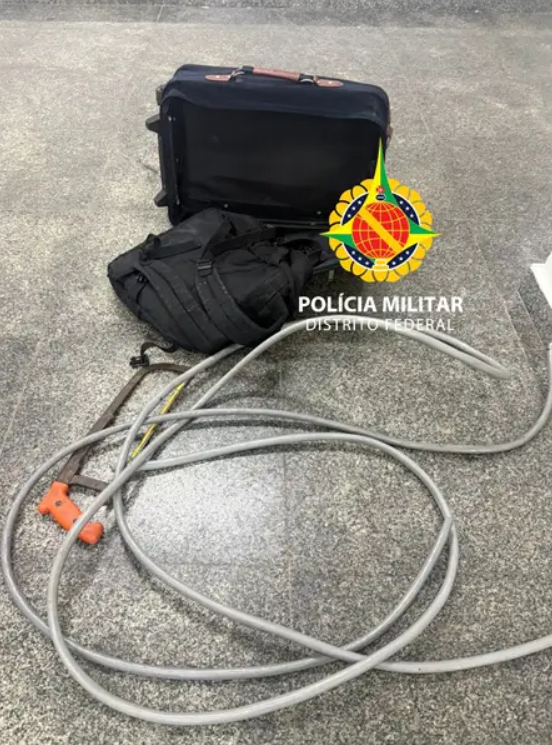 Ex-funcionário é preso ao furtar cabos de telefonia em Samambaia Norte