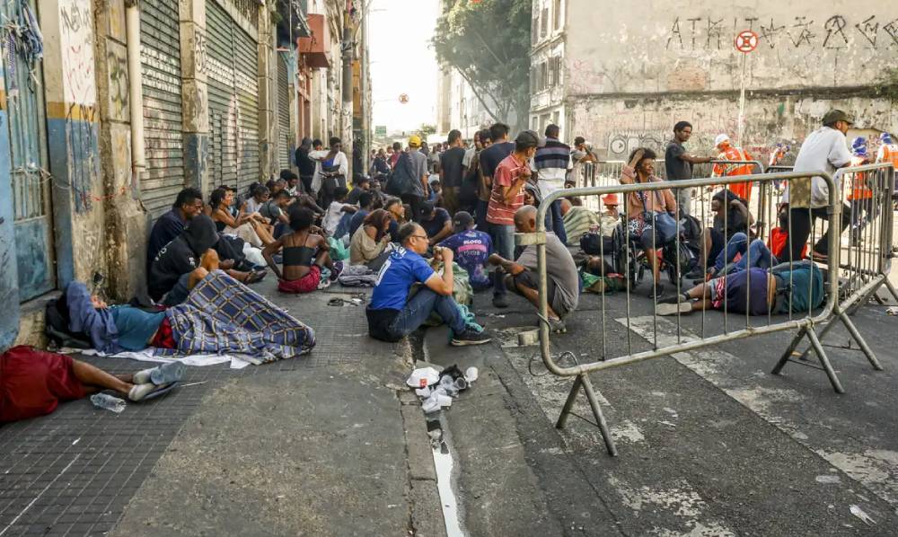 Grupo de moradores monitora tentativas de formação de nova cracolândia no centro de SP