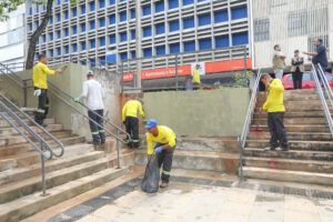 Setor Comercial Sul recebe ações contínuas de limpeza e urbanização