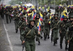 Forças Armadas pedem que Venezuela ‘retome suas atividades’, após queda de Maduro