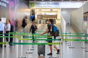 Câmara aprova emissão de bilhetes aéreos por agências até 10 dias antes da viagem