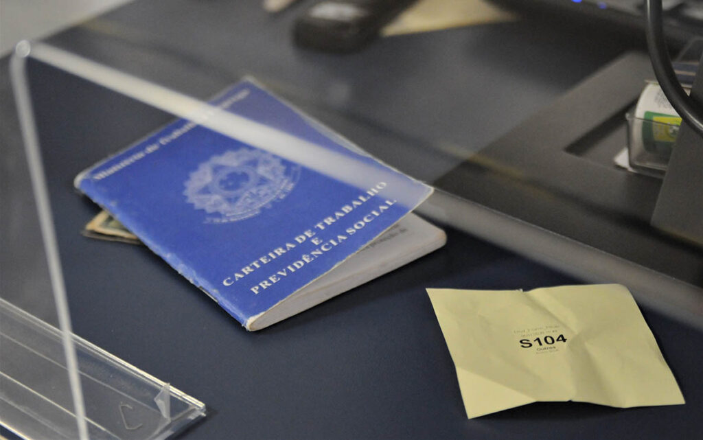 Agências do trabalhador oferecem 489 vagas de emprego no DF