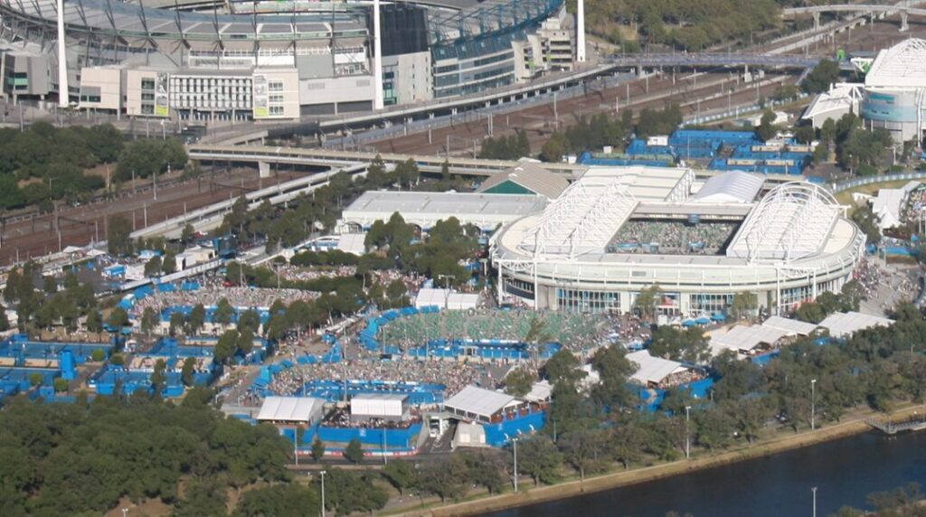 Mesmo com três quadras com teto, AO chega a ter só 1 jogo em atividade