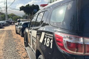 Professor e mulher são presos sob suspeita de estupro e assédio a alunas de escola de vôlei