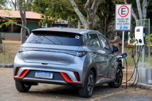 GDF define eletromobilidade como pauta estratégica e planeja novo ciclo para 2026