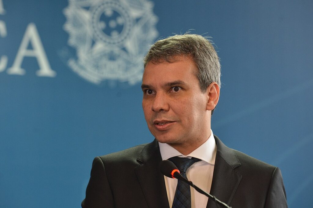 Novo ministro da Justiça assume com foco no crime organizado e quer diálogo para aprovar PEC