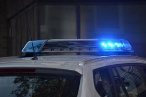 Justiça do Rio converte prisão de dupla de ladrões de carros de luxo em preventiva