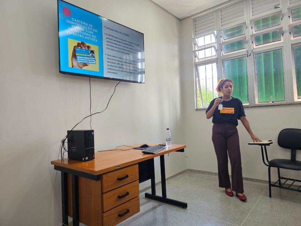 Serviços operam 0,1% aquém do patamar recorde, de outubro de 2025, mostra IBGE