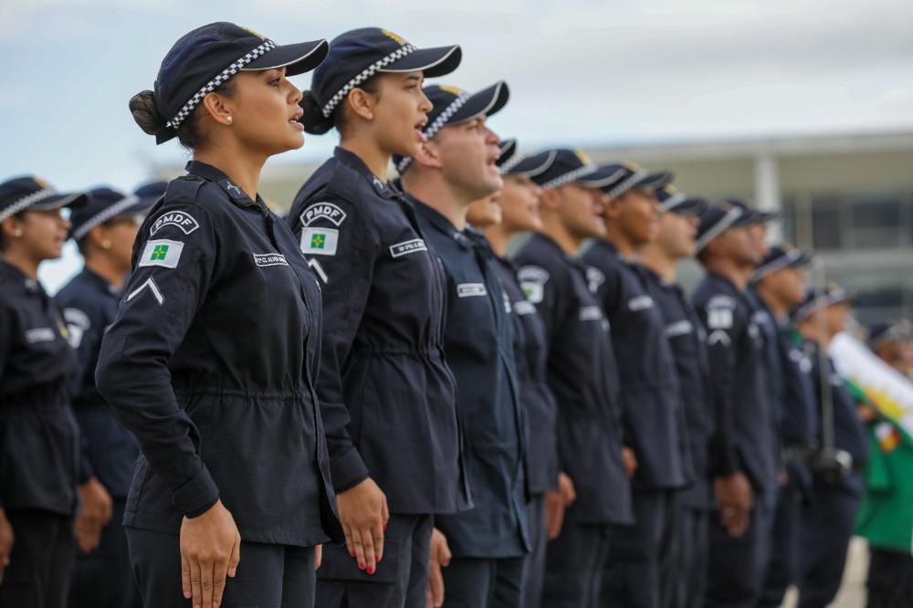 Comissão aprova assistência jurídica a policiais no exercício da função