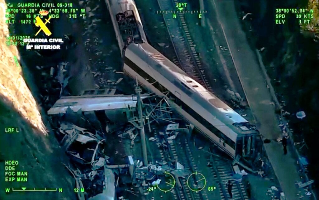 Investigadores de acidente ferroviário na Espanha identificam trilho danificado