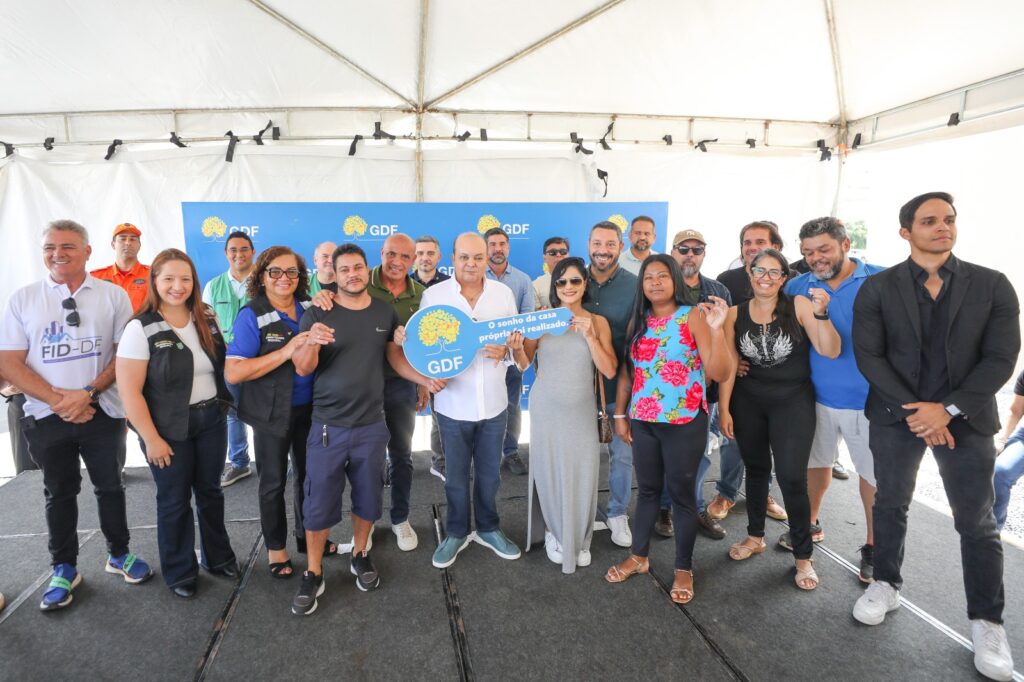 GDF entrega moradias para mais de 320 pessoas no Riacho Fundo II