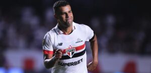 Alisson e Dorival fazem 'casamento perfeito', diz Faraldo