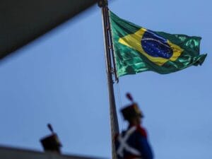 PMI de Serviços do Brasil sobe a 53,7 pontos em dezembro ante 50,1 em novembro