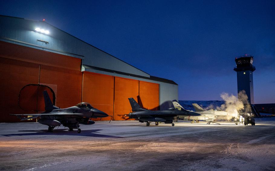 EUA enviam caças à Groenlândia durante exercício da Otan