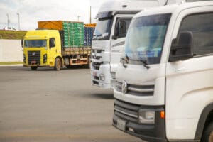 Governo lança programa de R$ 10 bi para renovação de frota de caminhões