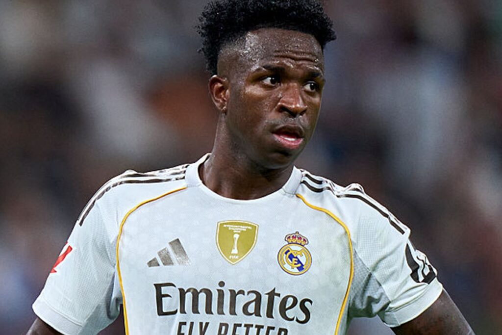 Investigação preliminar revela origem do incêndio na casa de Vini Jr. - Metrópoles