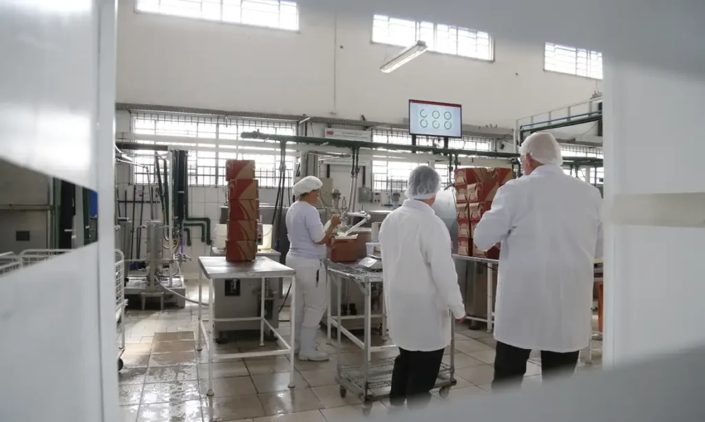 Principal queda na produção industrial em novembro ante outubro foi de extrativas