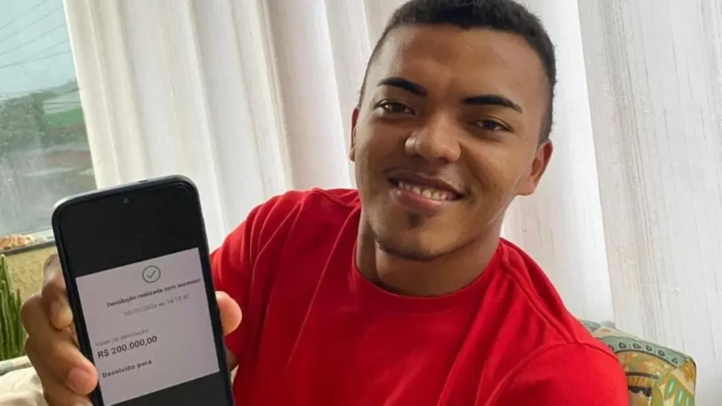 Estudante Leandro Pinheiro Silva - (Foto: Arquivo pessoal)