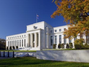 Fed: 8 dos 12 bancos distritais votaram para manter a taxa de desconto inalterada em dezembro