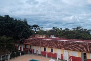 Mãe de dono de clínica é denunciada por morte e tortura