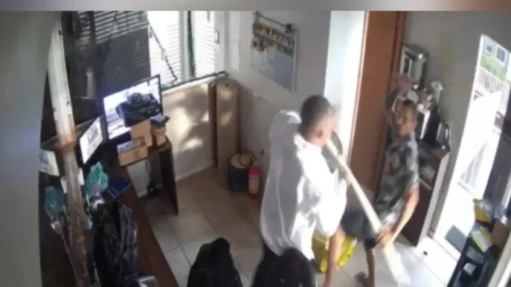 Porteiro é esfaqueado por filho de moradora em Valparaíso