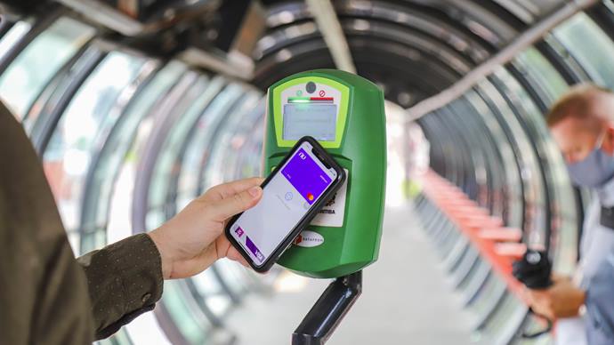 Ônibus em SP aceitam pagamento via Bluetooth em 296 linhas