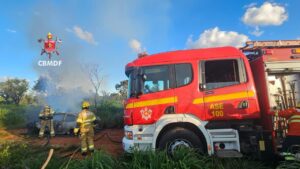 Incêndio em veículo no Parque Ecológico do Tororó mobiliza bombeiros