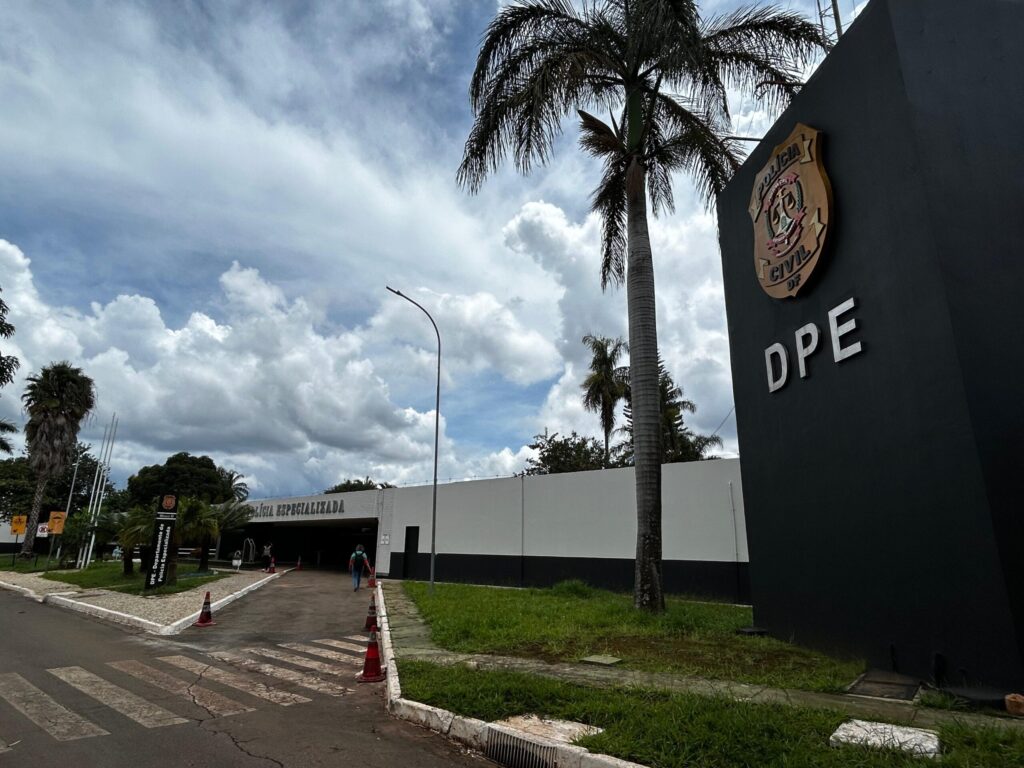 Técnicos de enfermagem são investigados por mortes em hospital